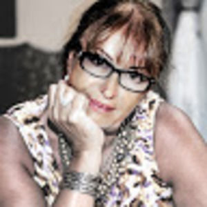 Meet your Posher, Zina